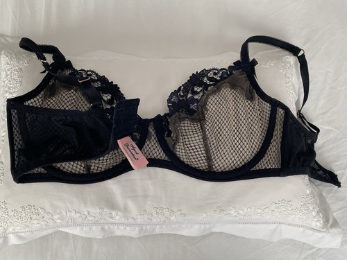 Elegant agent provocateur - elegant,